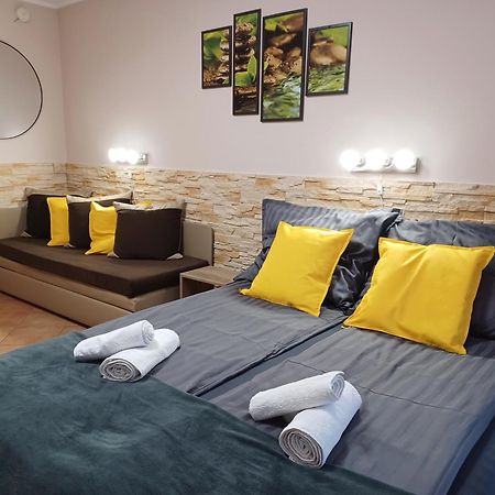Bambusz Apartman Дьюла Екстер'єр фото